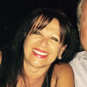 Meet your Posher, Monique